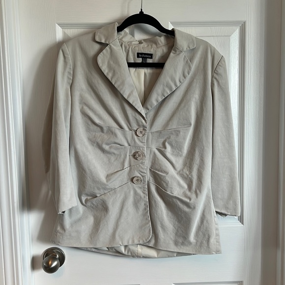 Cream Blazer - Picture 1 of 4